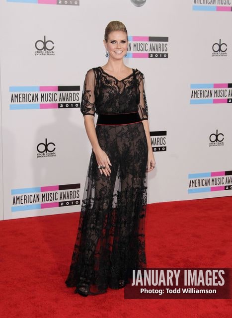 LOS ANGELES, CA - NOVEMBER 21:  Model Heidi Klum arrives at the 2010 American Music Awards held at Nokia Theatre L.A. Live on November 21, 2010 in Los Angeles, California.  (Photo by Todd Williamson/JanuaryImages)