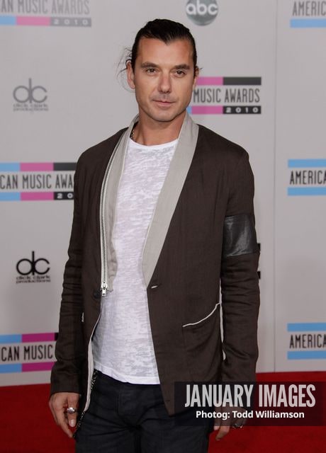 LOS ANGELES, CA - NOVEMBER 21:  Singer Gavin Rossdale arrives at the 2010 American Music Awards held at Nokia Theatre L.A. Live on November 21, 2010 in Los Angeles, California.  (Photo by Todd Williamson/JanuaryImages)
