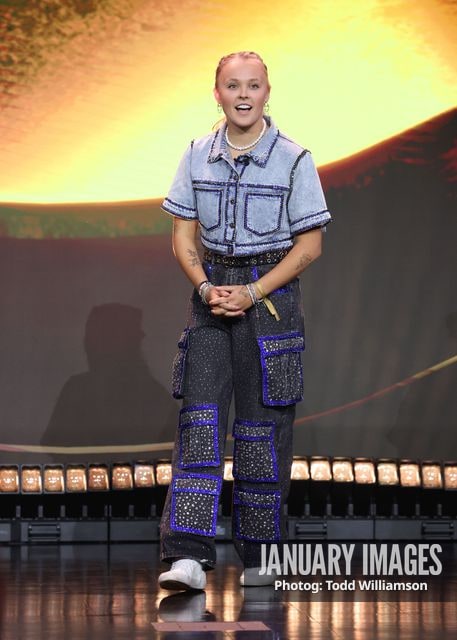 JoJo Siwa — The Snappys Awards 2026 - Show and Party