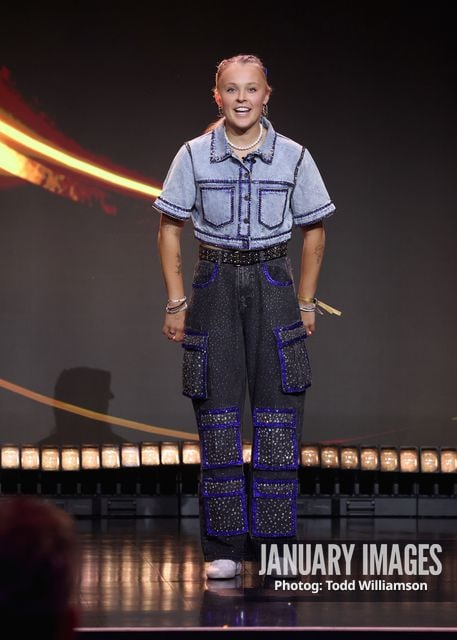 JoJo Siwa — The Snappys Awards 2026 - Show and Party